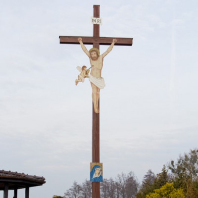 Krzyż na ul. Tworkowskiej w Bolesławiu